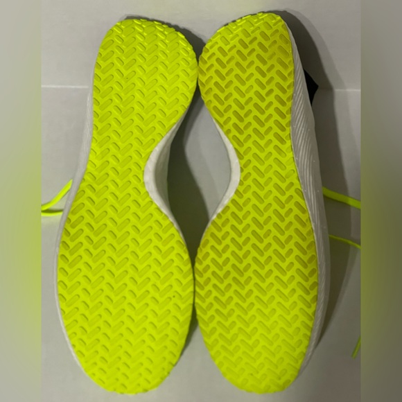 Saucony Sinister - Men’s 7 - Citron/Black - 0 miles - Picture 7 of 8